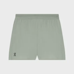 On W - 5" Performance Shorts