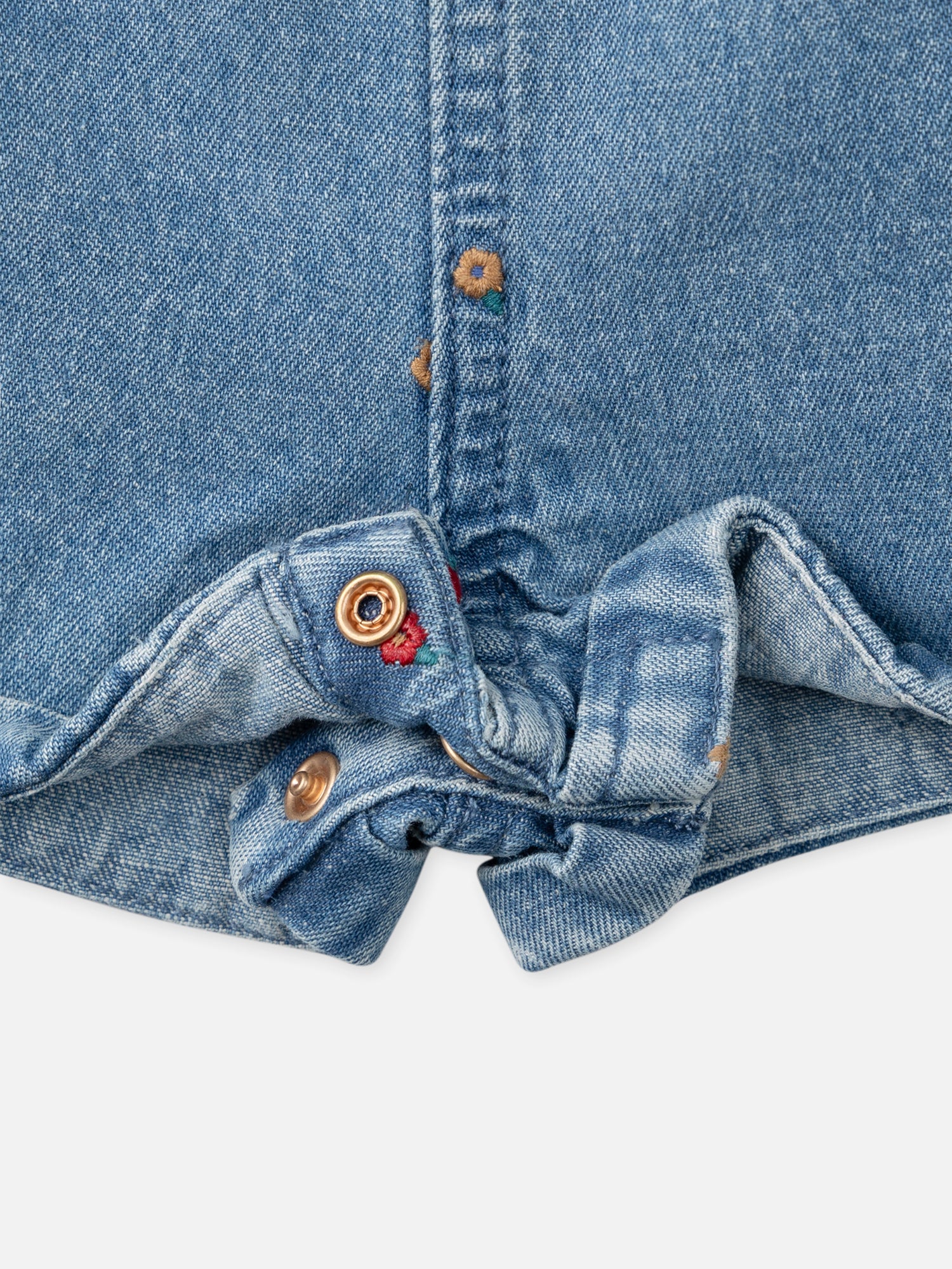 Salopette courte brodée fleurs – Image 6