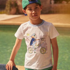 T-shirt blanc et bleu à manches courtes