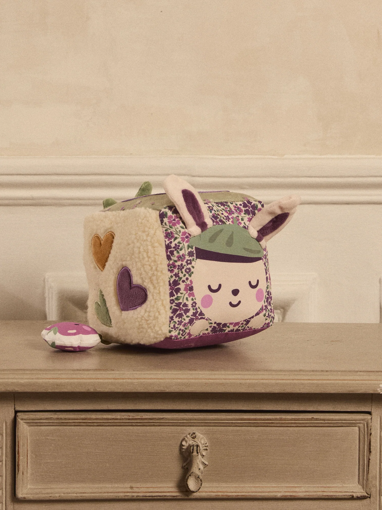 Cube d'activités en multi matière violet – Image 2