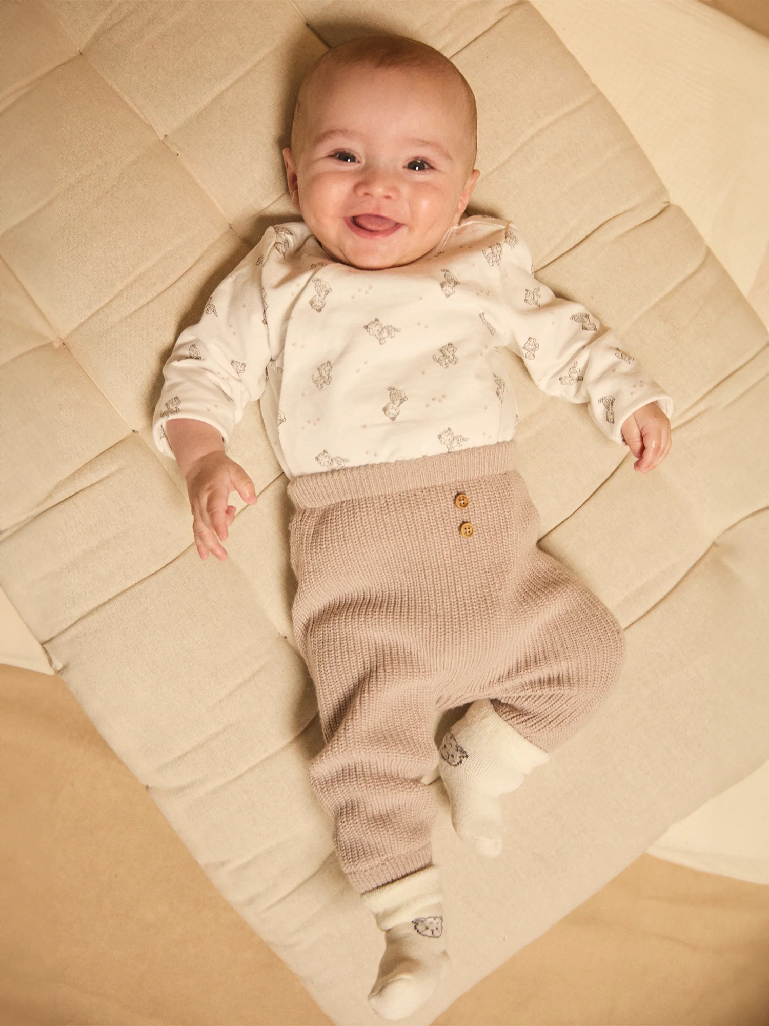 Ensemble brassière imprimé panthère + pantalon + chaussettes Naissance Mixte – Image 3