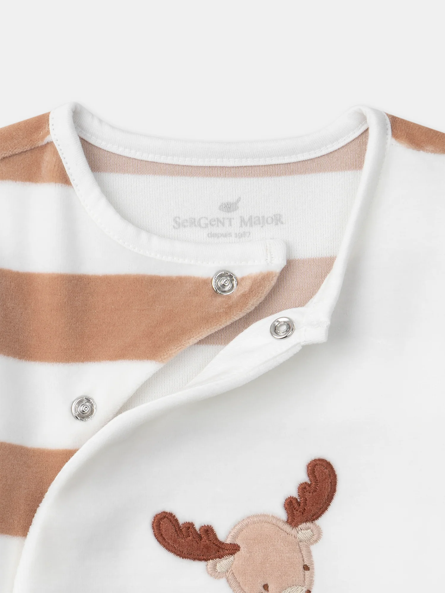 Grenouillère à rayures marrons en velours Naissance Garçon – Image 3