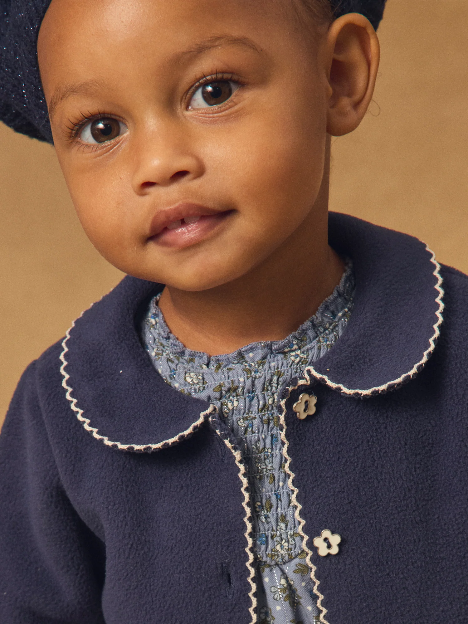 Cardigan bleu foncé à col claudine Bébé Fille – Image 4