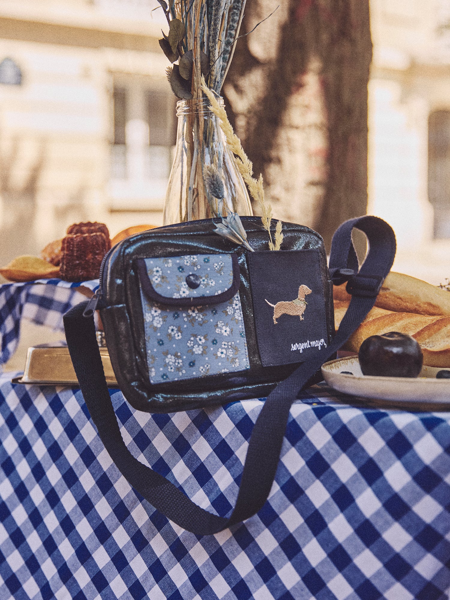 Sac bleu marine et imprimé fleuri à bandoulière Fille – Image 3