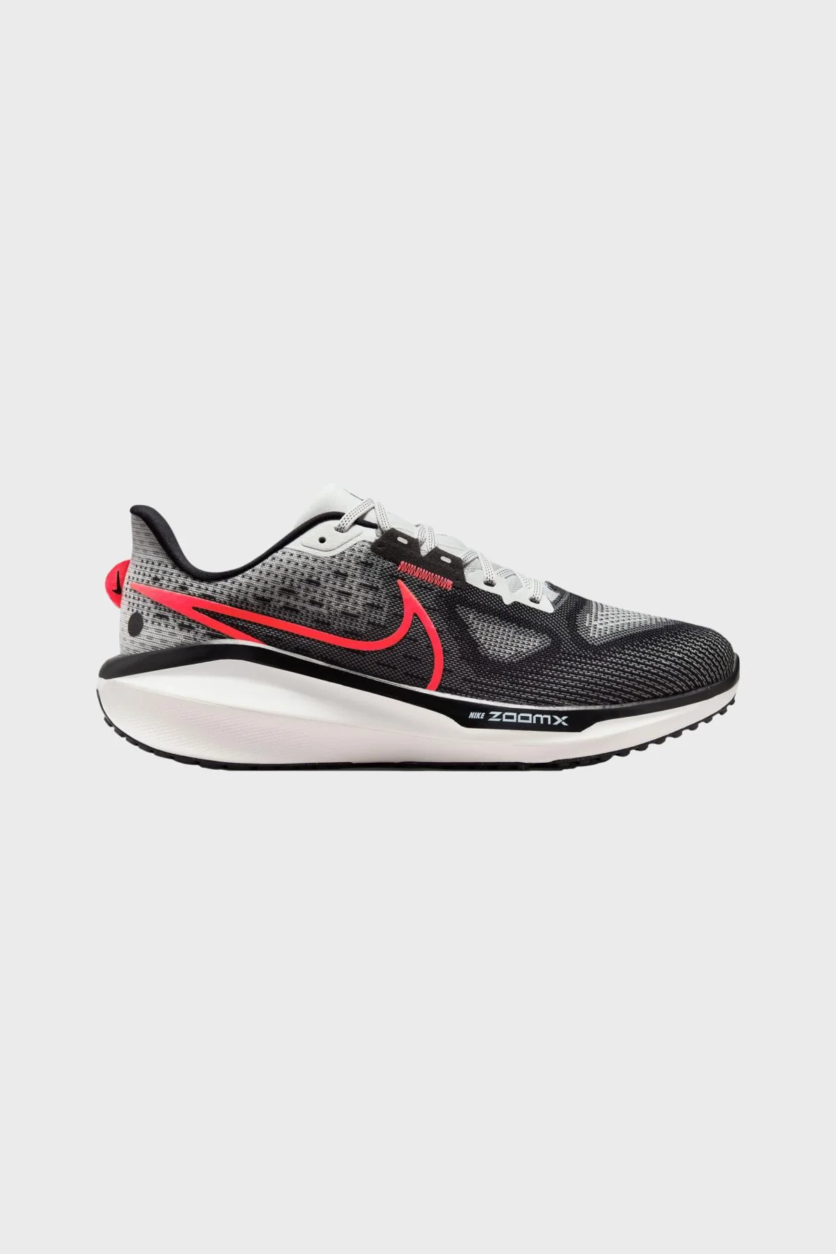 NIKE - VOMERO 17 – Image 2