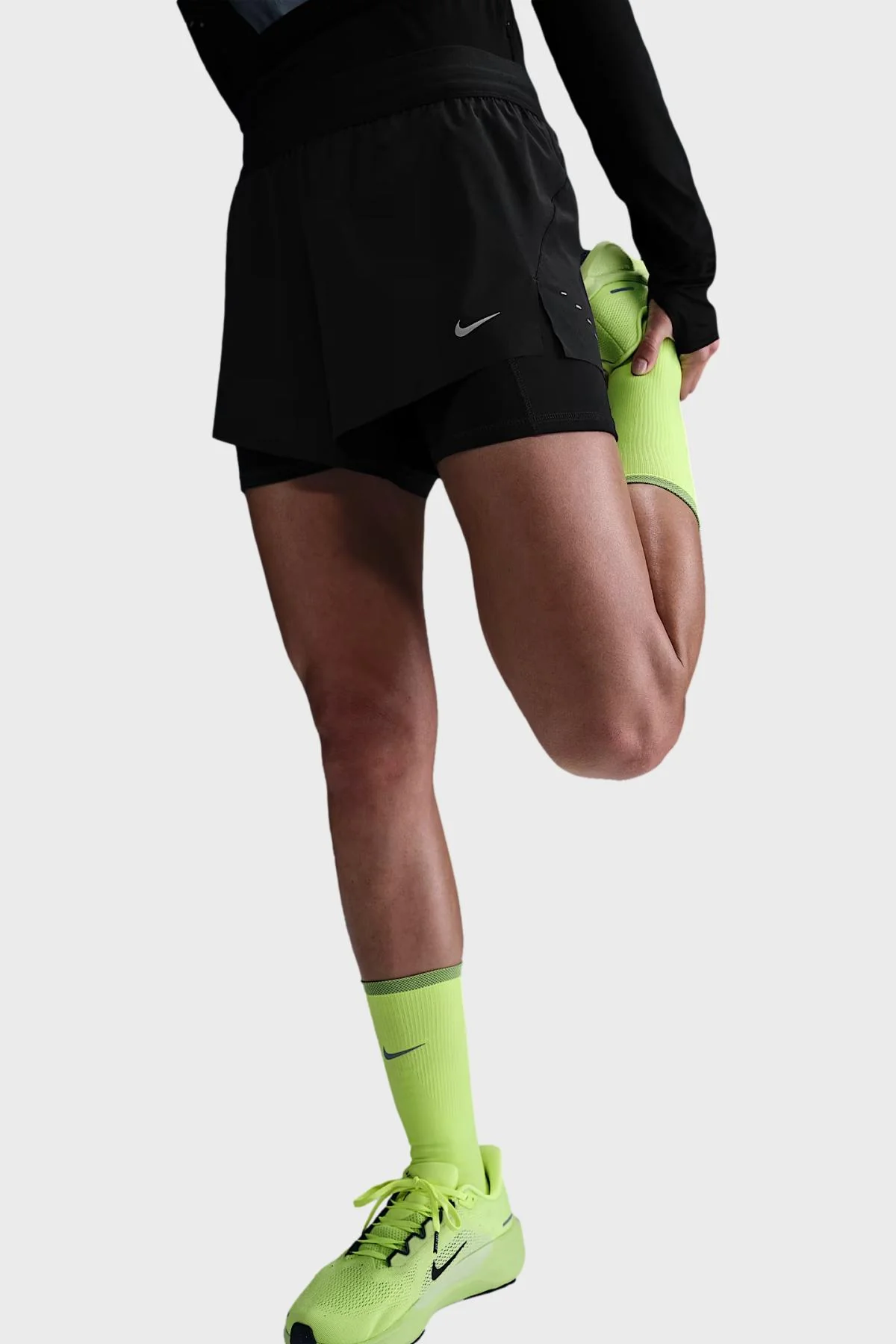 NIKE W - Nike Swift Short de running 2-en-1 à taille mi-haute 8 cm Dri-FIT