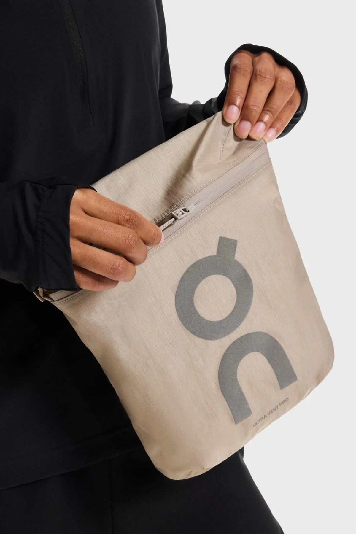 On - ULTRA VEST PRO UNISEX – Image 7